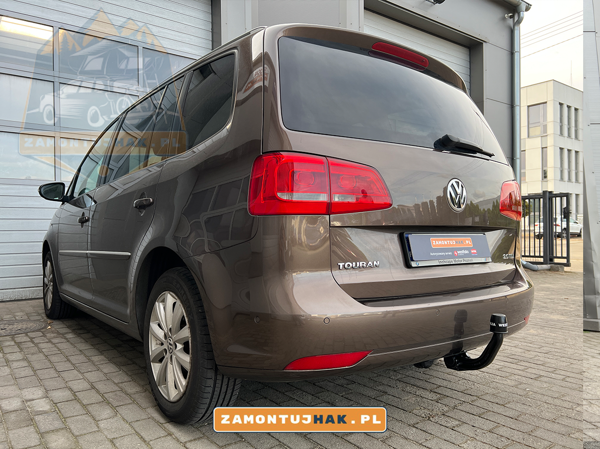 Montaż haka w volkswagen Touran