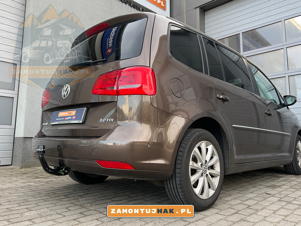 Montaż haka w volkswagen Touran