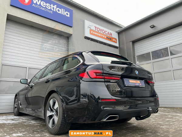 BMW 5 G31 2021 Hak holowniczy Westfalia z montażem w Poznaniu | Zamontujhak 